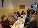 Srečanje starejših župljanov in maševanje Rudija Koncilje 05.jpg